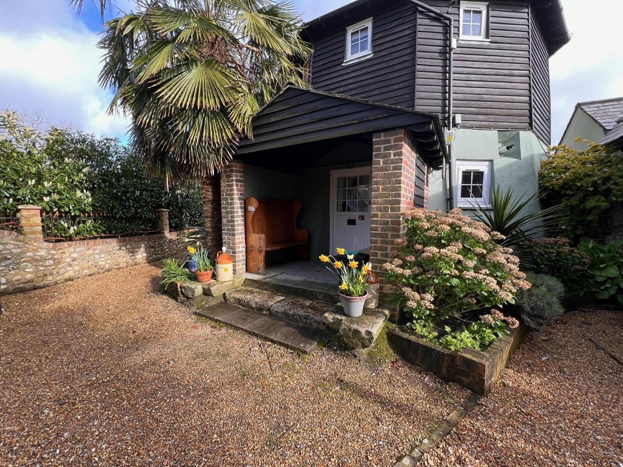 Hunston Mill Self Catering Dog Stay For Free 奇切斯特 外观 照片