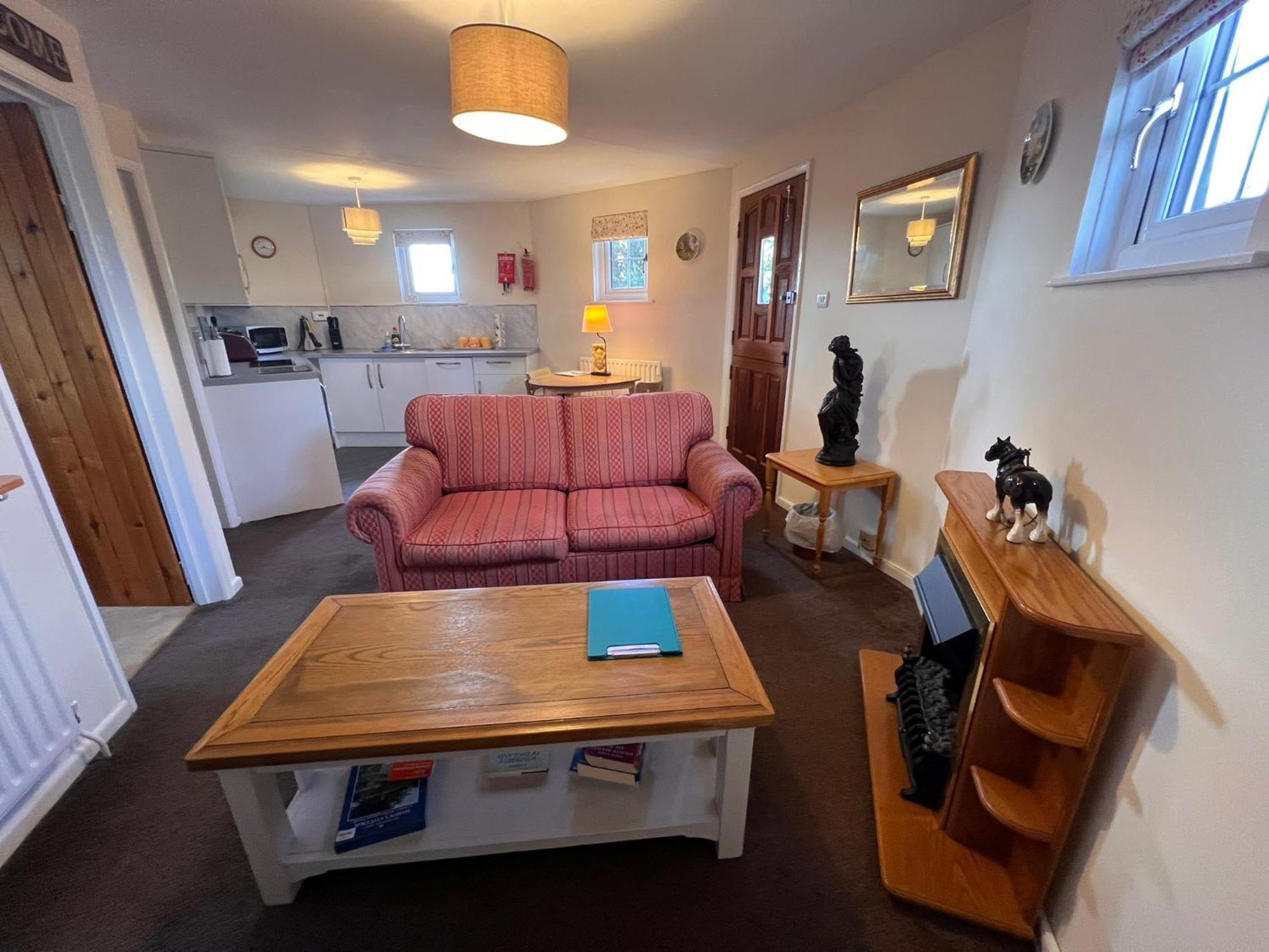 Hunston Mill Self Catering Dog Stay For Free 奇切斯特 外观 照片