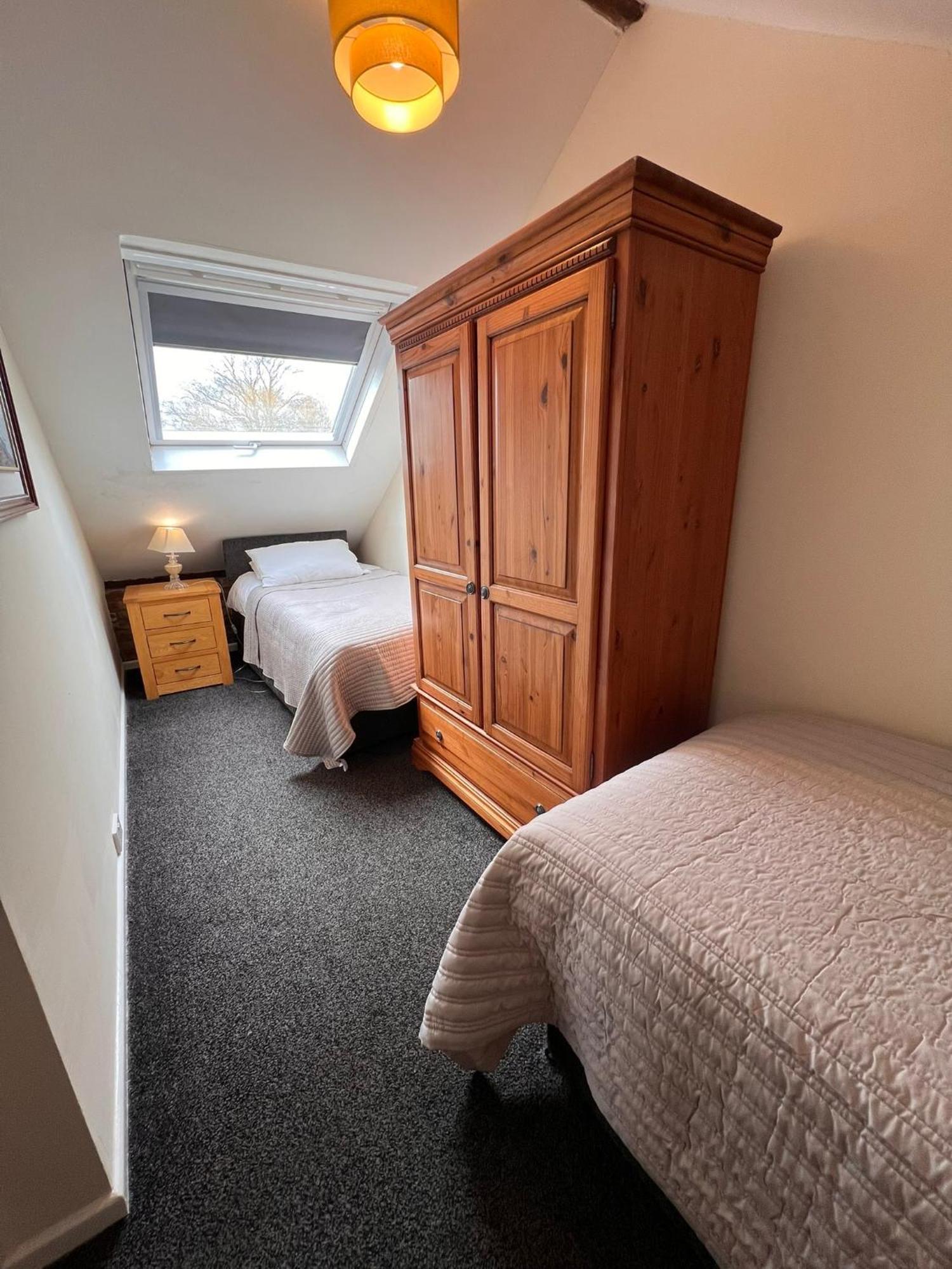 Hunston Mill Self Catering Dog Stay For Free 奇切斯特 外观 照片