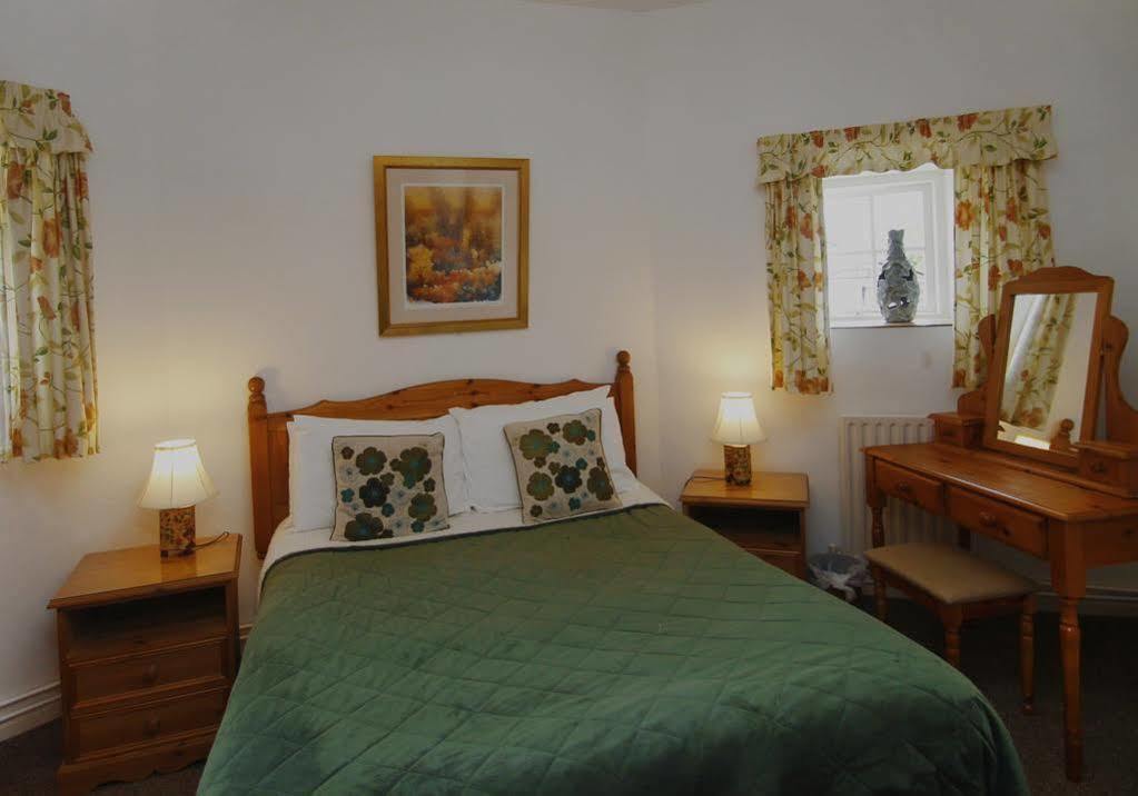 Hunston Mill Self Catering Dog Stay For Free 奇切斯特 外观 照片